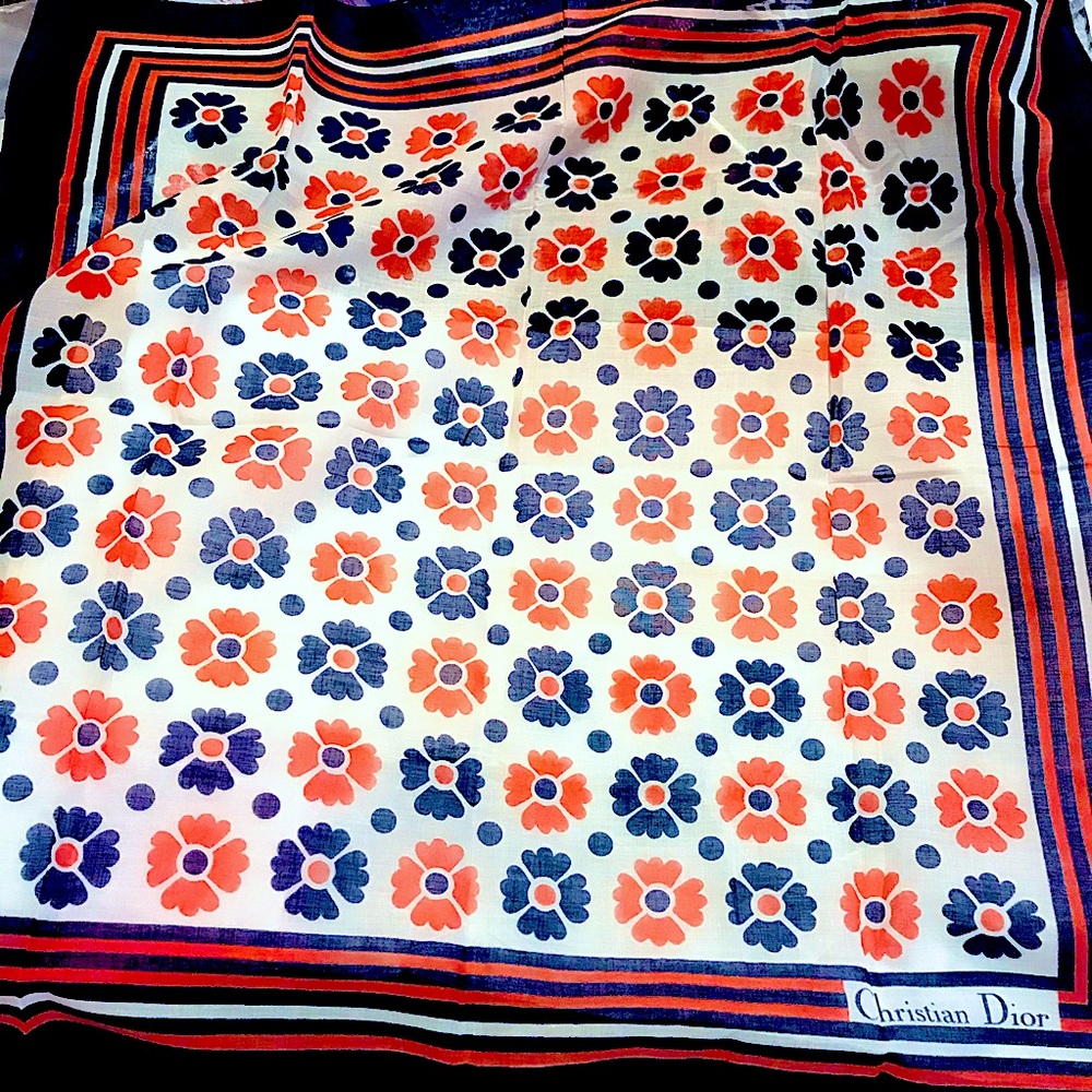 🥳HP🆕Rare: Luxury French Designer Christian_DIOR | MOD Floral Dainty SQUARE HP - Picture 9 of 16